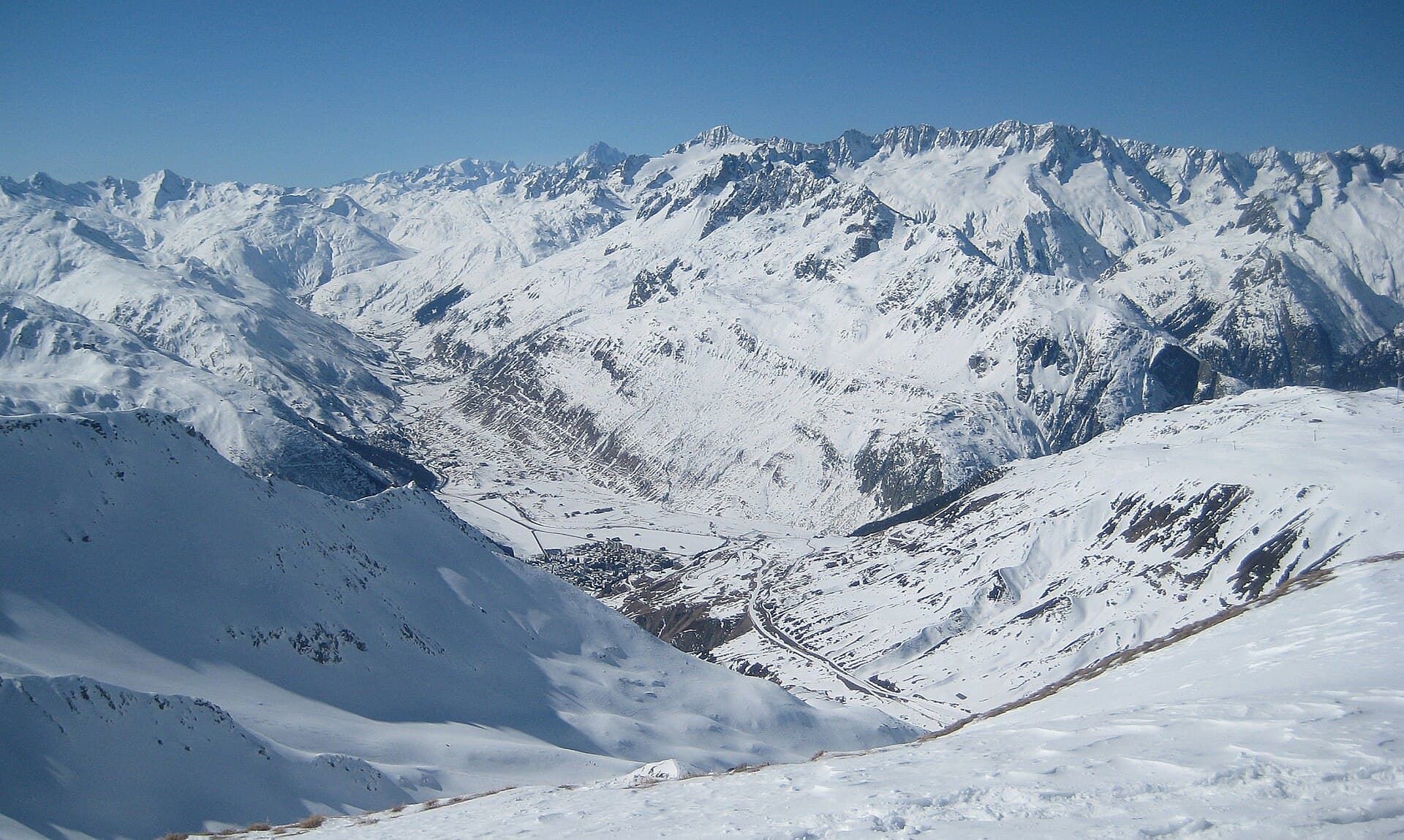 Andermatt-Sedrun — foto de la estación